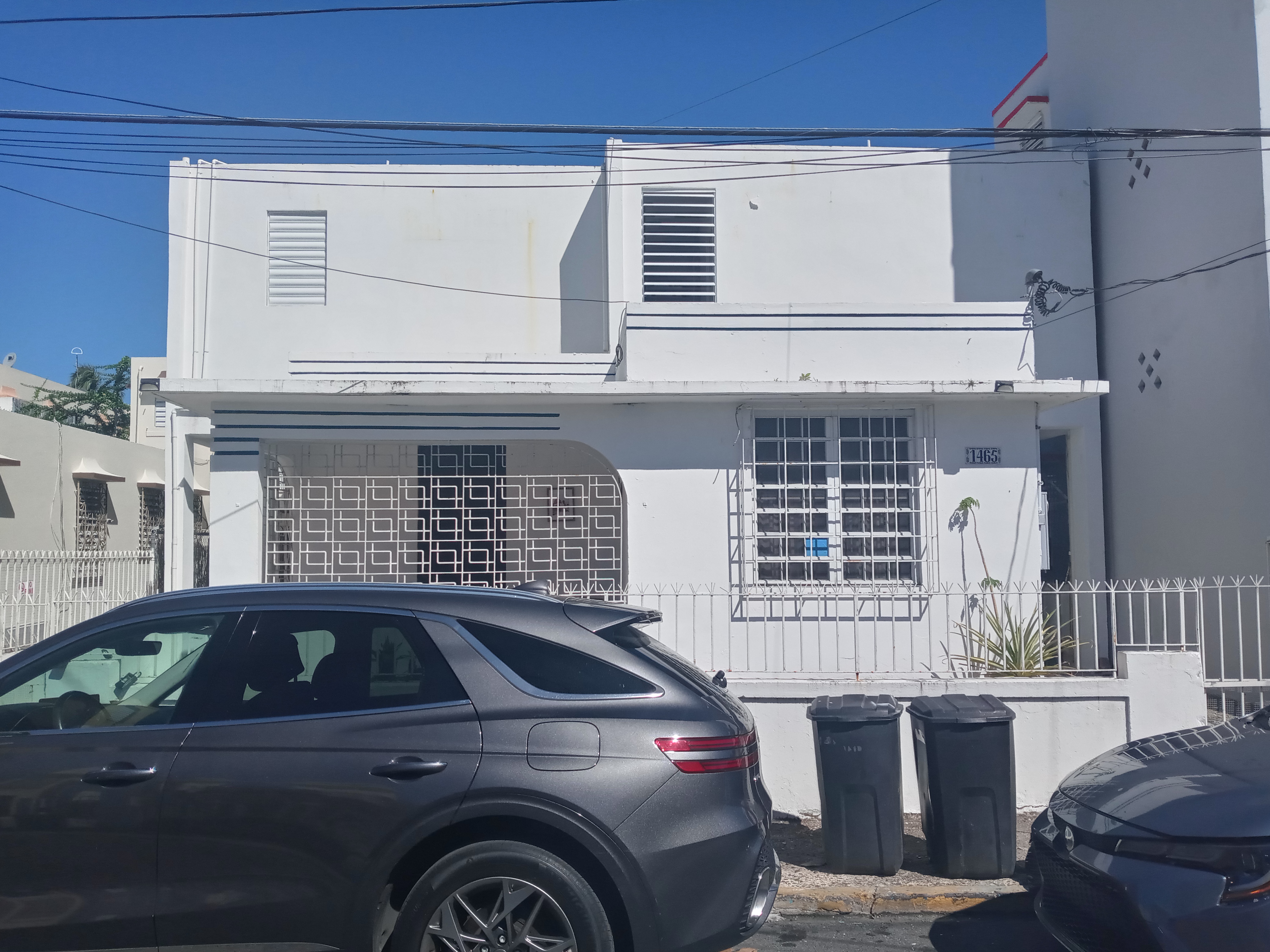 1465 Humacao Street front view