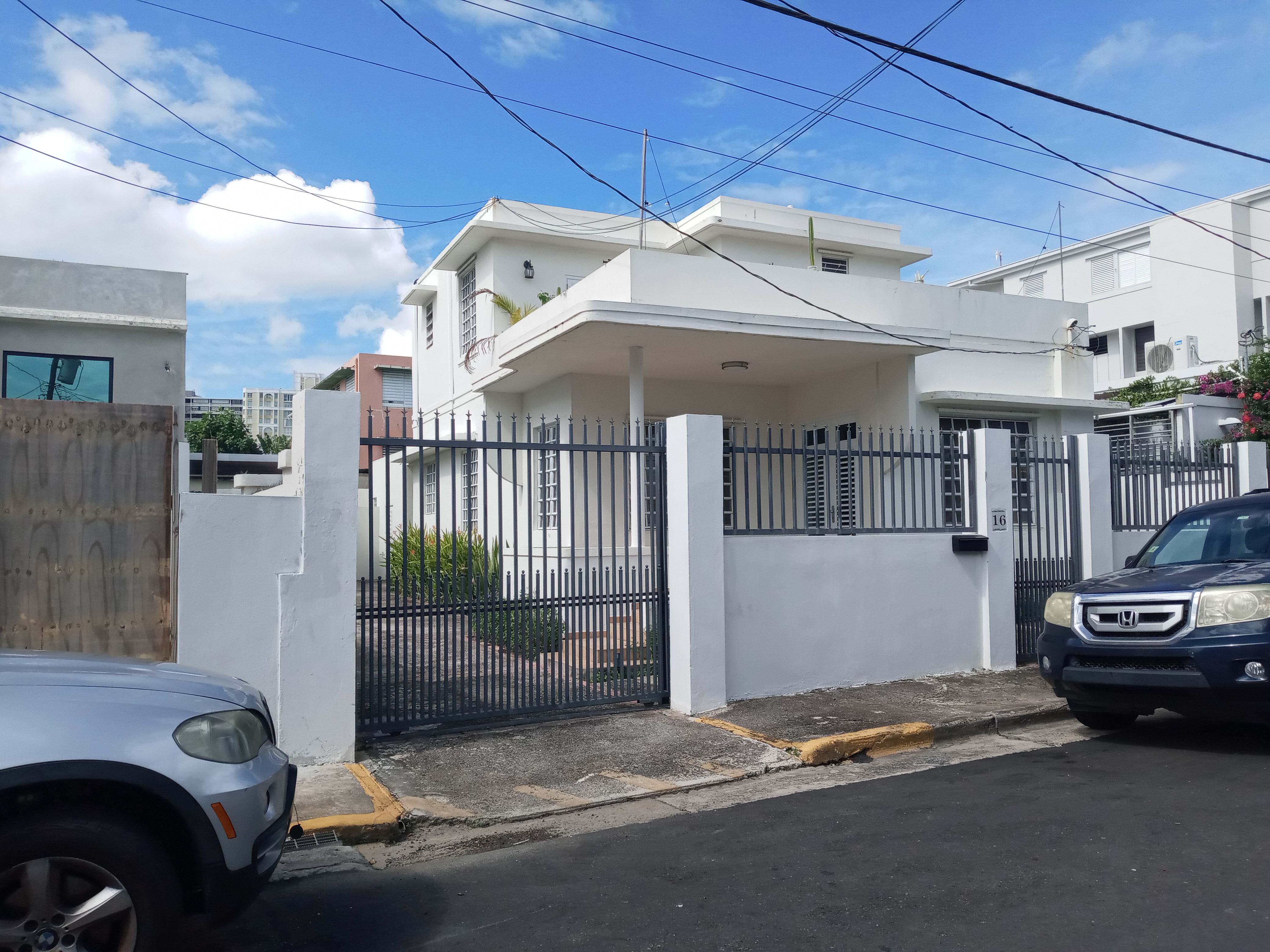 16 Elena Street left view