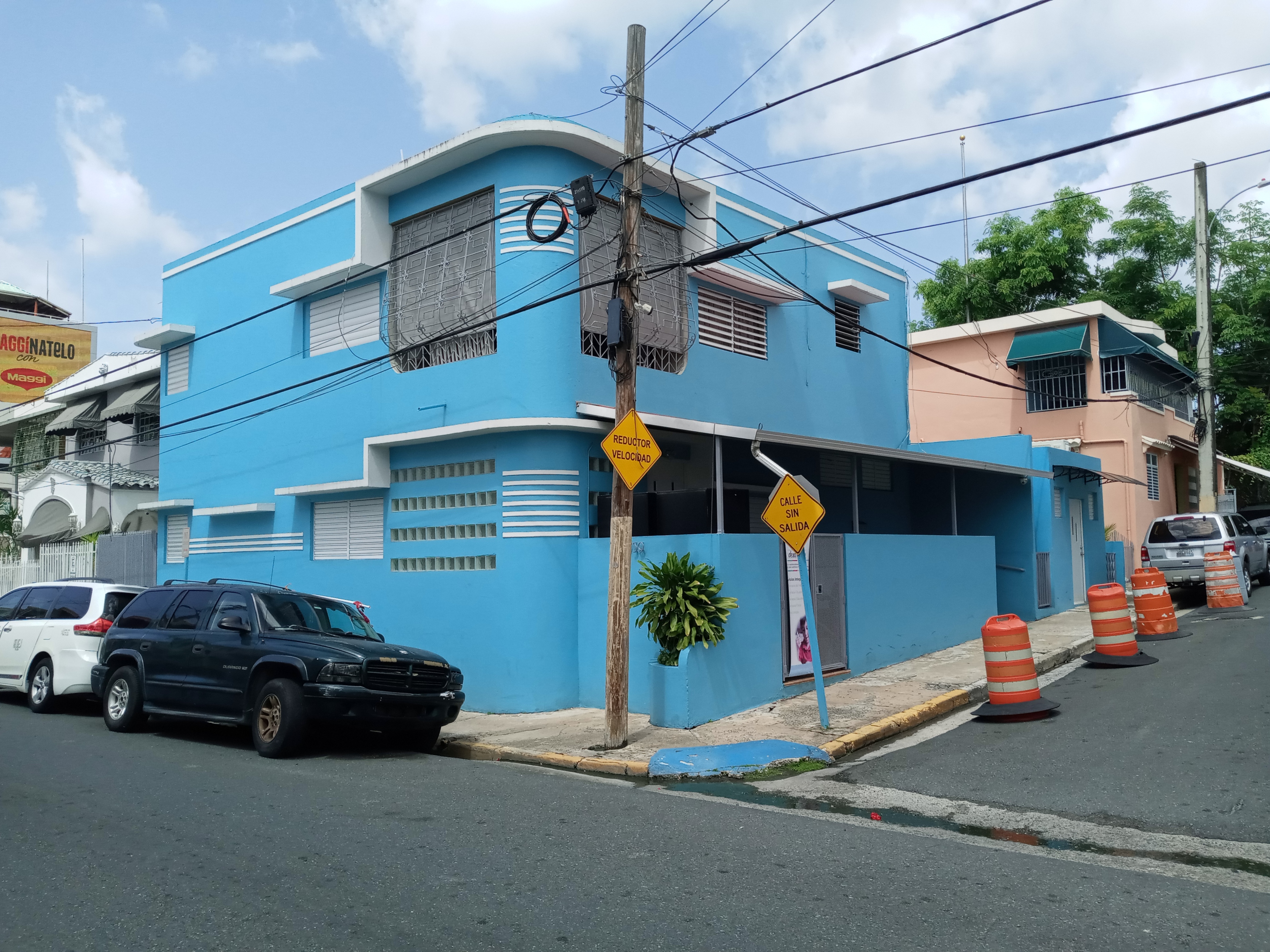 759 Avenida Avelino Vicente 1