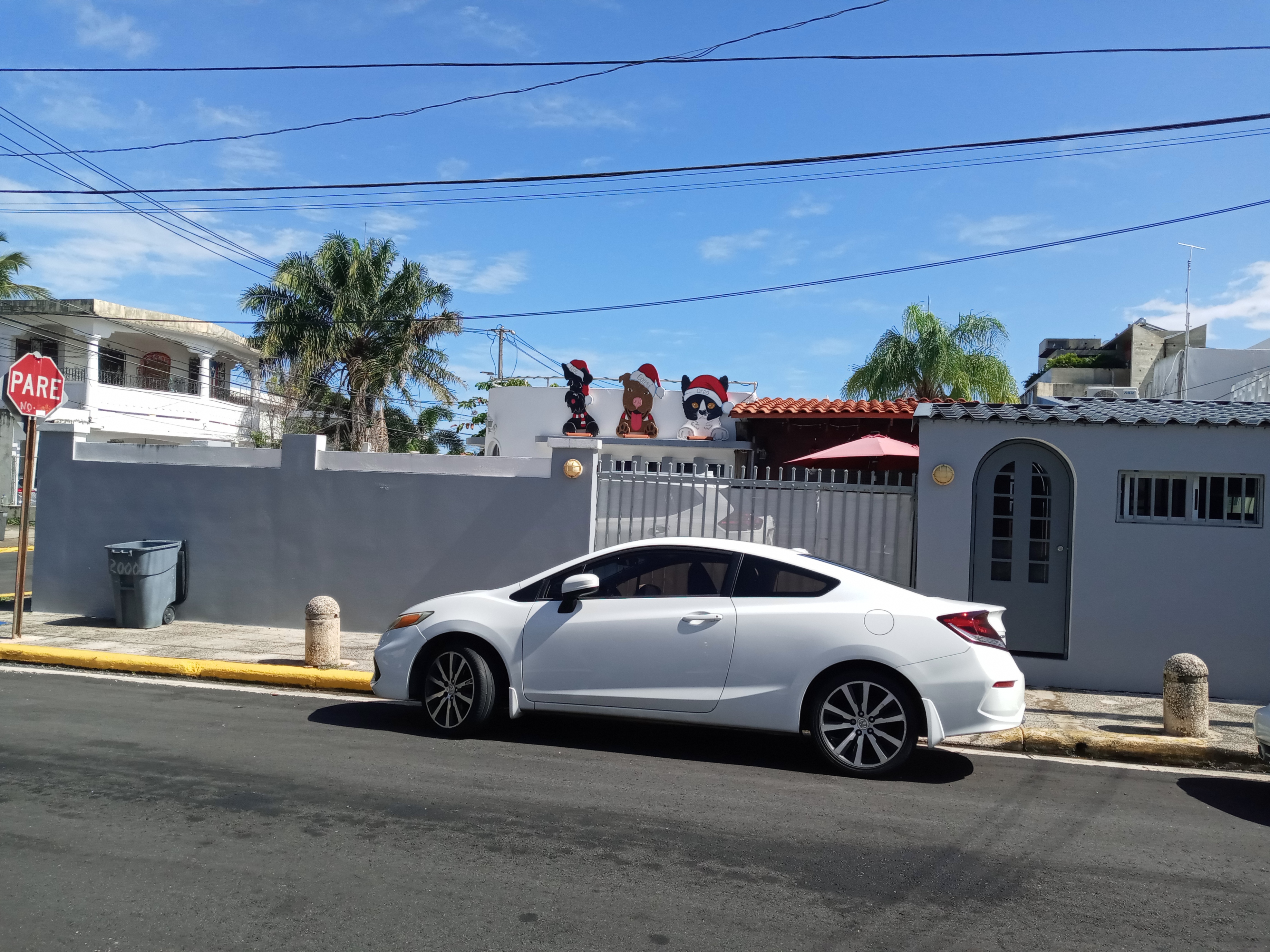 Calle Cacique 2000 right view