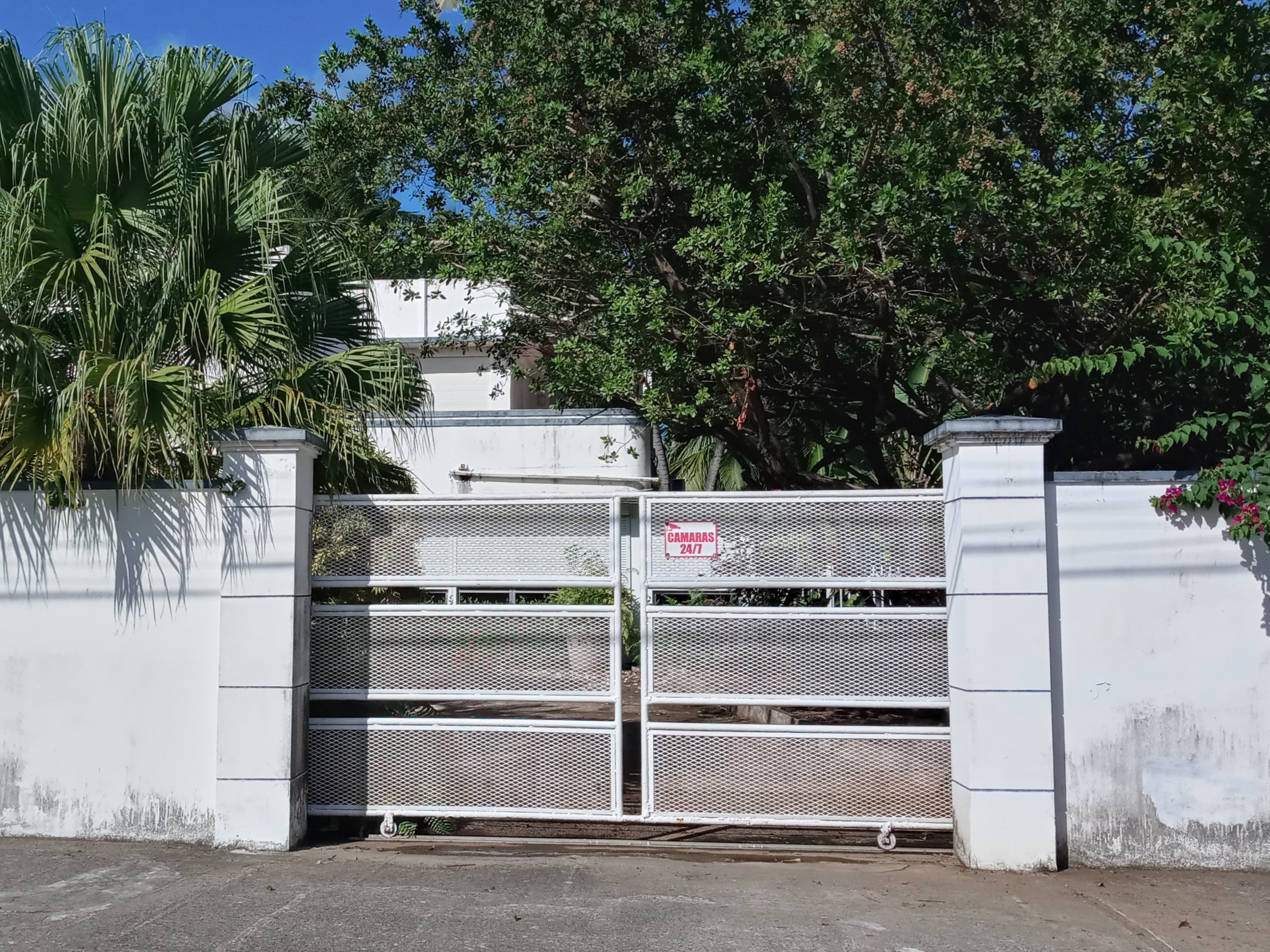 Calle Italia 2005 right view