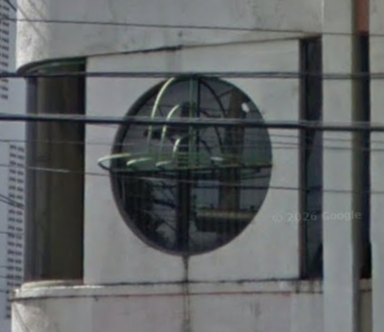 Fernández Juncos detalle giroscopio