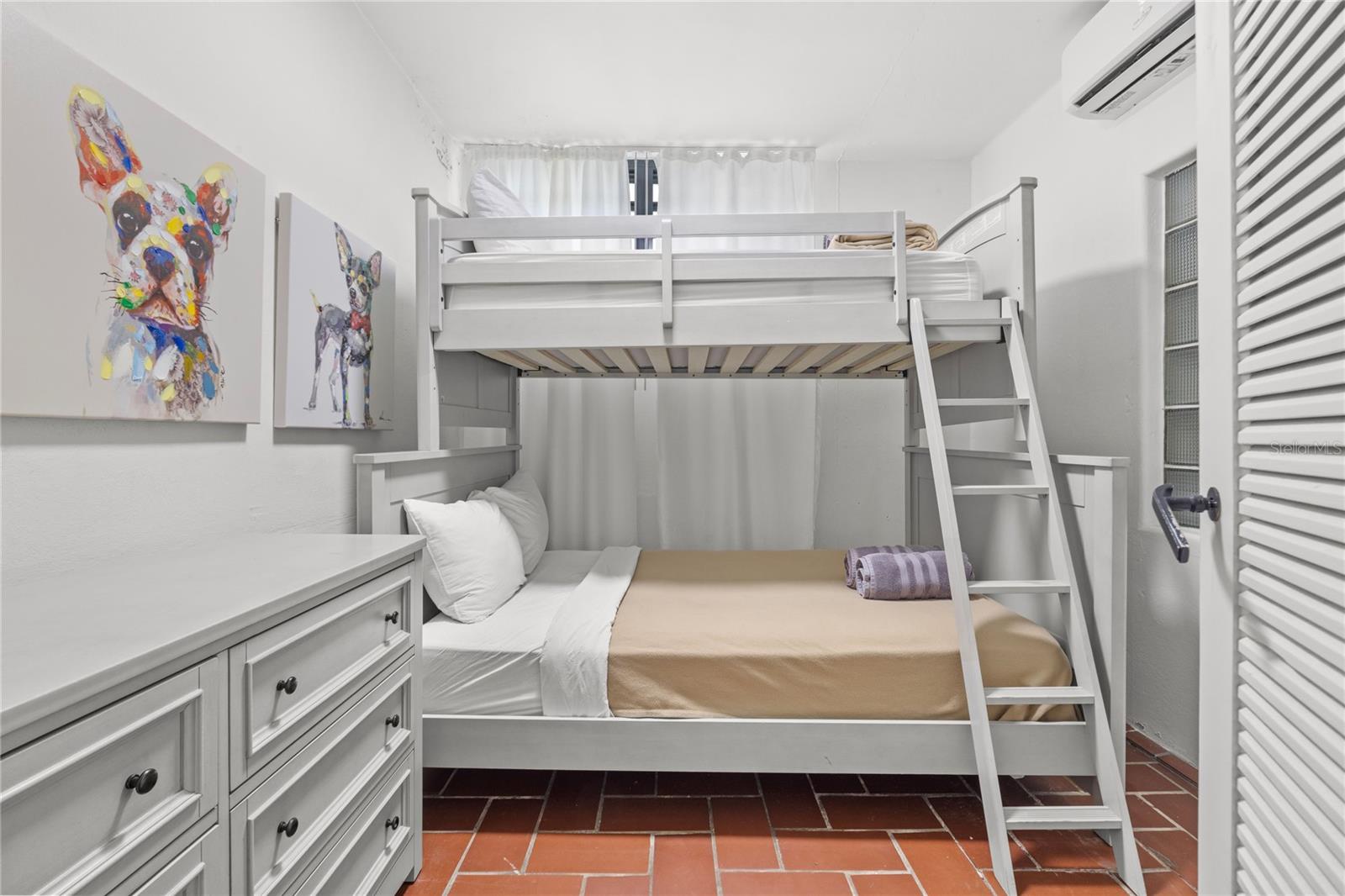 Nick Pastrana Casa Mirsonia 13 Nick Pastrana Casa Mirsonia 13